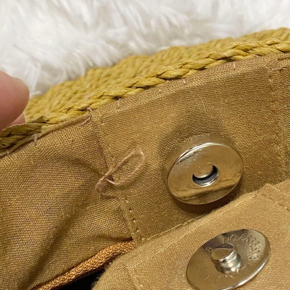 Mini Woven Handbag - Picture 5 of 9